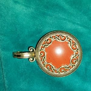 Premier Designs magnetic enhancer